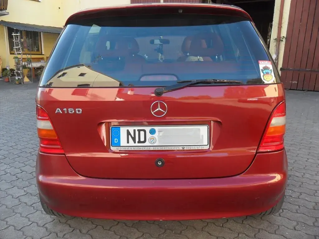 Gebraucht Mercedes A160 Classic 102 PS (75 kW) 2000 Rot Kleinwagen