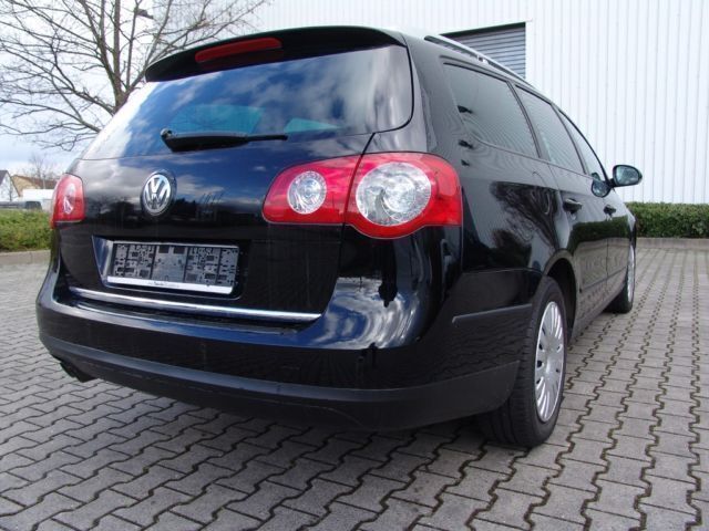 Gebraucht VW Passat 140 PS (102 kW) 2010 Schwarz Kombi