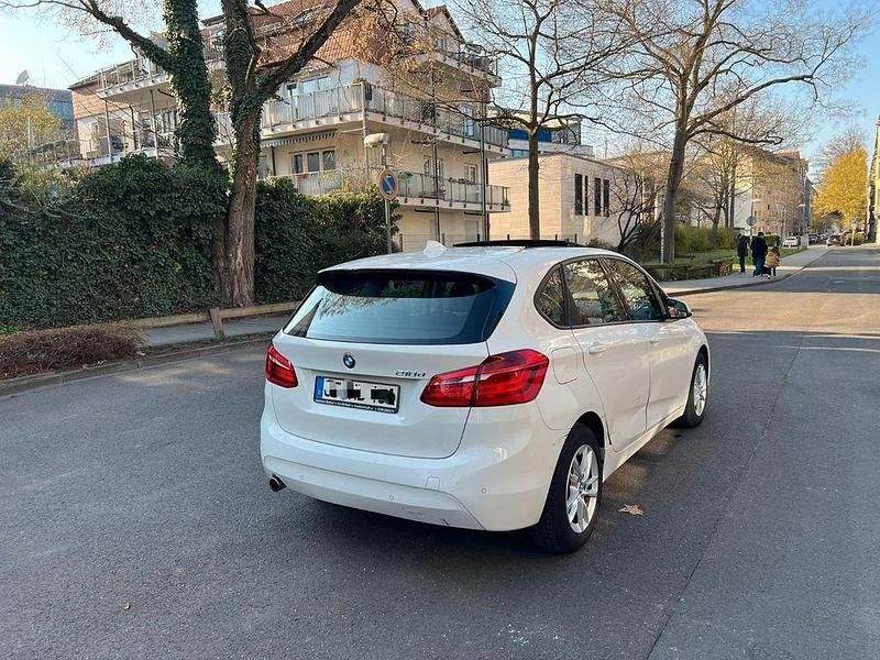 Gebraucht BMW 218 Active Tourer Performance 150 PS (110 kW) 2016 Weiß Van / Kleinbus