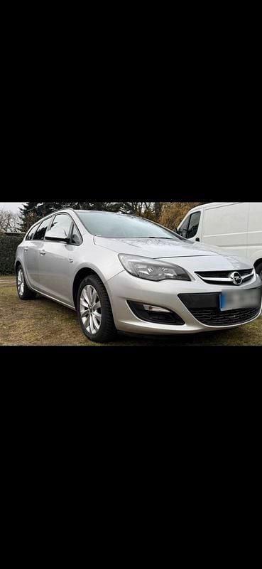 Gebraucht Opel Astra 165 PS (121 kW) 2014 Silber Kombi
