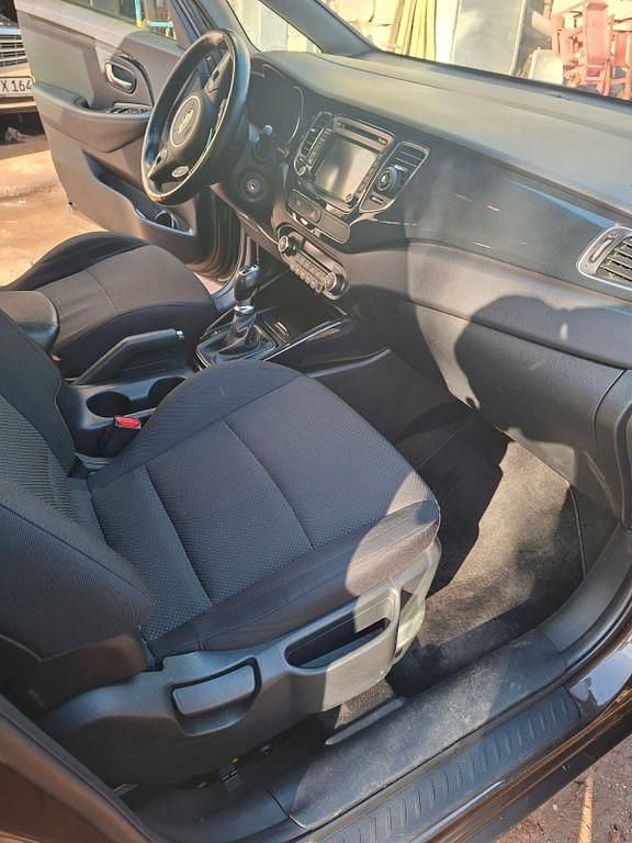 Gebraucht Kia Carens DREAM-TEAM Edition 141 PS (103 kW) 2016 Van / Kleinbus