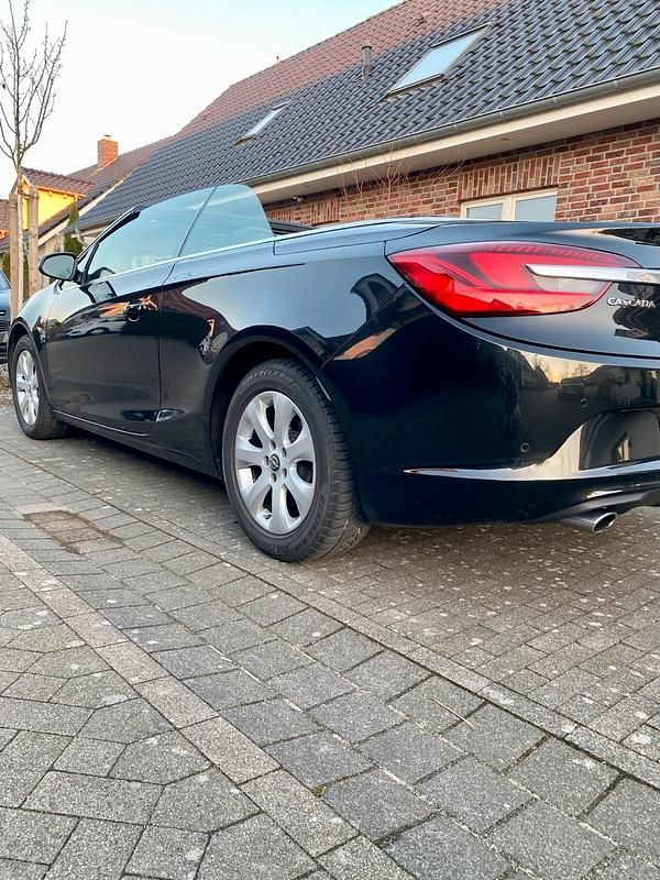 Gebraucht Opel Cascada 165 PS (121 kW) 2015 Schwarz Cabrio