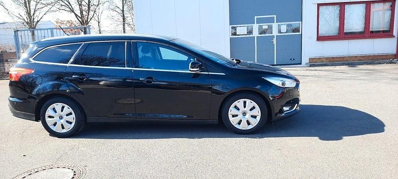 Gebraucht Ford Focus Titanium 150 PS (110 kW) 2018 Schwarz Kombi
