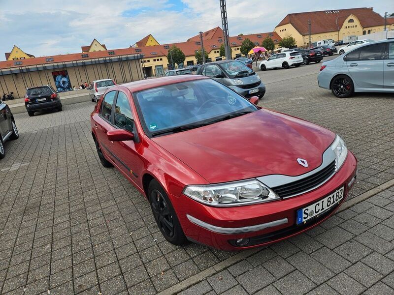 Gebraucht Renault Laguna II 116 PS (85 kW) 2003 Rot Limousine