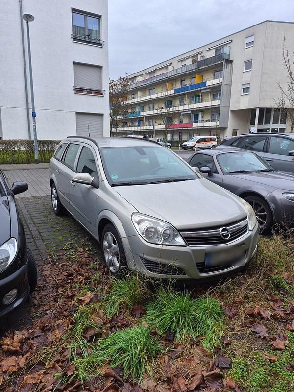 Gebraucht Opel Astra 105 PS (77 kW) 2007 Grau Kombi