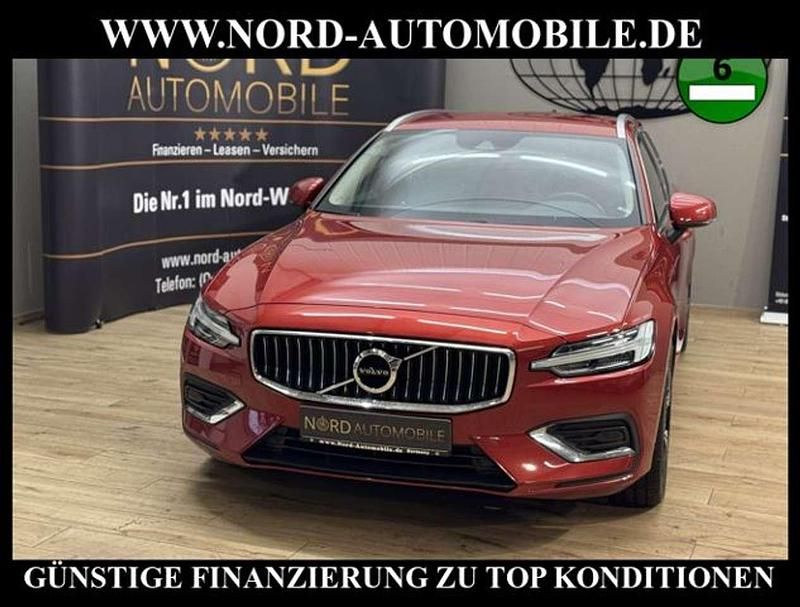 Fusion red metallic (metallic) Gebraucht 2021 Volvo V60 Inscription Kombi | 29.450 € (Fairer Preis) - Bild 1/1