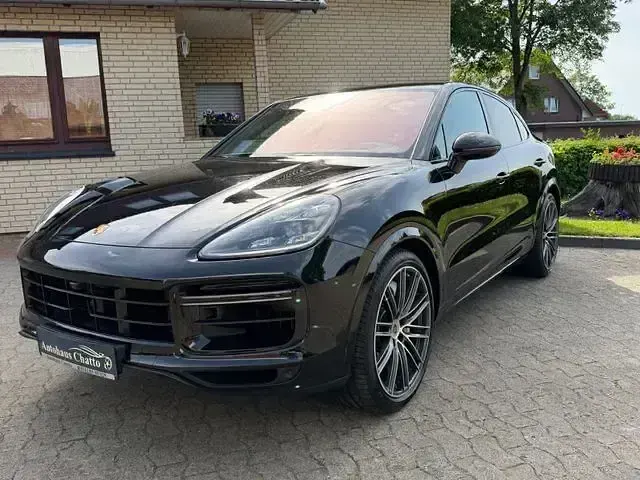 Gebraucht Porsche Cayenne Turbo Coupe 549 PS (403 kW) 2019 Tiefschwarz SUV