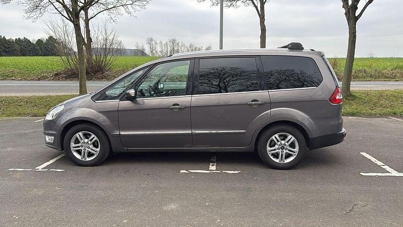 Gebraucht Ford Galaxy 140 PS (102 kW) 2014 Grau Van / Kleinbus