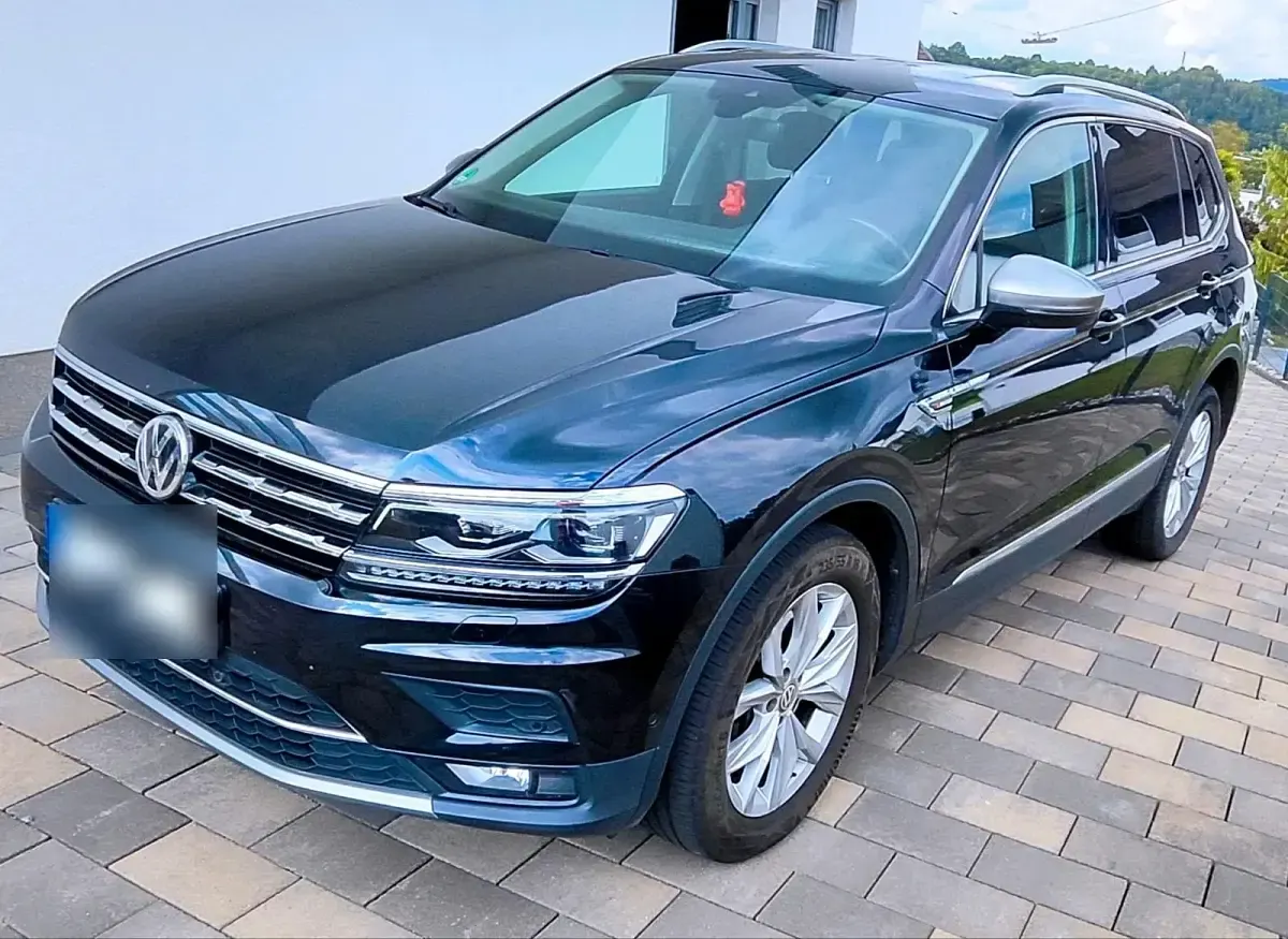 Gebraucht VW Tiguan Allspace Highline 190 PS (139 kW) 2018 Schwarz SUV
