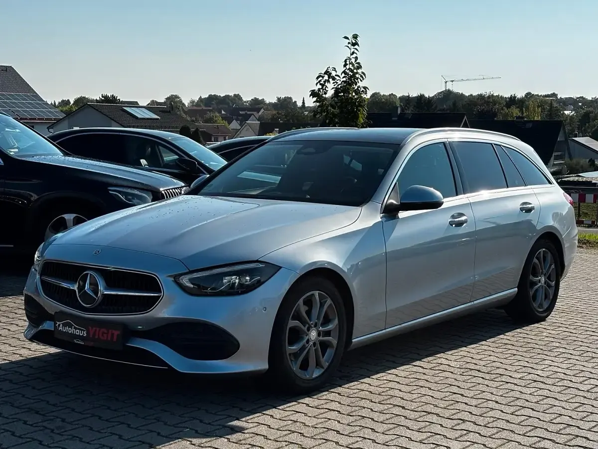 Gebraucht Mercedes C180 Avantgarde 170 PS (125 kW) 2022 Grau Kombi