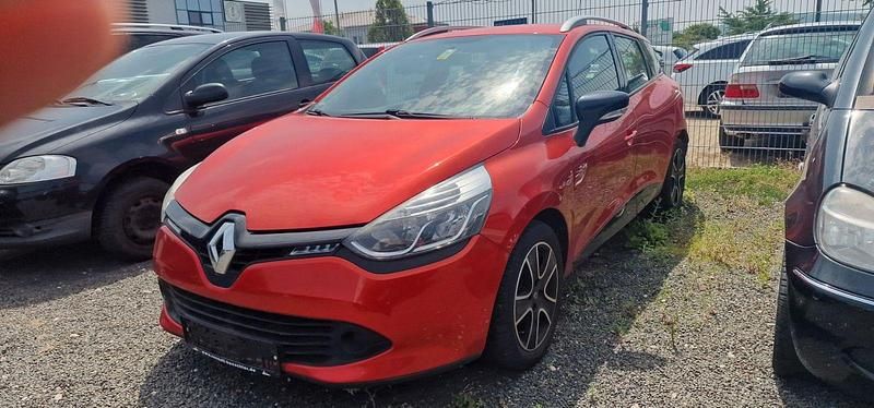 Gebraucht Renault Clio GrandTour Dynamique 90 PS (66 kW) 2015 Rot Kombi