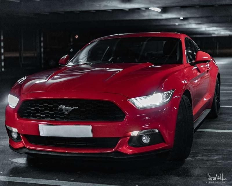 Gebraucht Ford Mustang Fastback 317 PS (233 kW) 2018 Rot Coupé