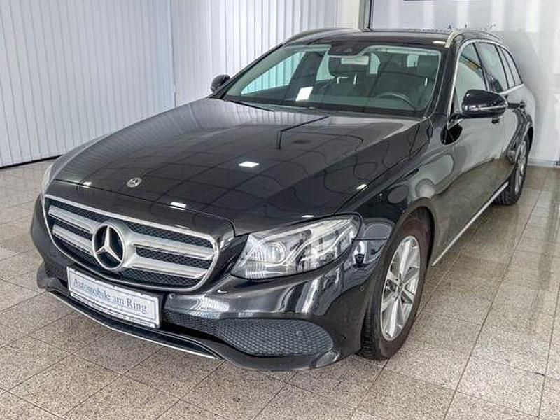 Second-hand Mercedes E200 Avantgarde 184 CP (135 kW) 2017 Negru Berlinǎ