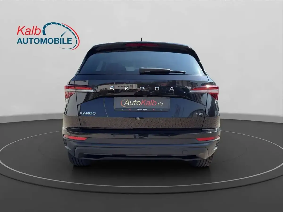 Gebraucht Skoda Karoq Ambition 150 PS (110 kW) 2023 Blackmagic perleffekt SUV