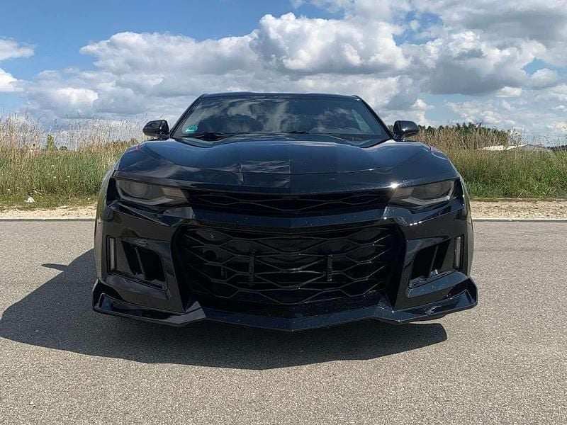 Schwarz Gebraucht 2018 Chevrolet Camaro Coupé | 26.500 € (Teuer) - Bild 1/4