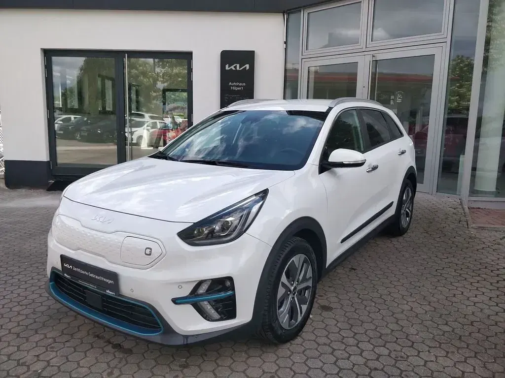 Gebraucht Kia e-Niro Spirit 150 kW (204 PS) 2022 Weiß SUV