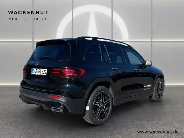 Gebraucht Mercedes GLB220 AMG 190 PS (139 kW) 2024 Schwarz SUV