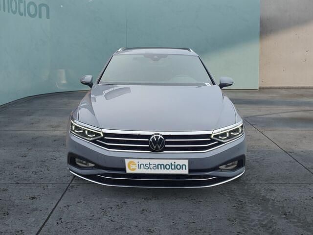 Gebraucht VW Passat Elegance 200 PS (147 kW) 2023 Grau Kombi