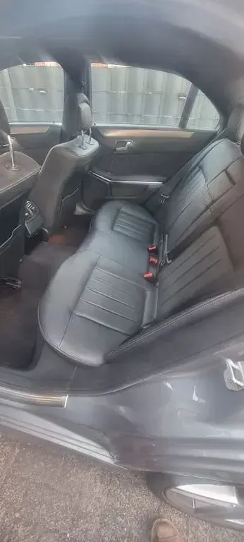Gebraucht Mercedes E250 Avantgarde 211 PS (155 kW) 2014 Grau Limousine