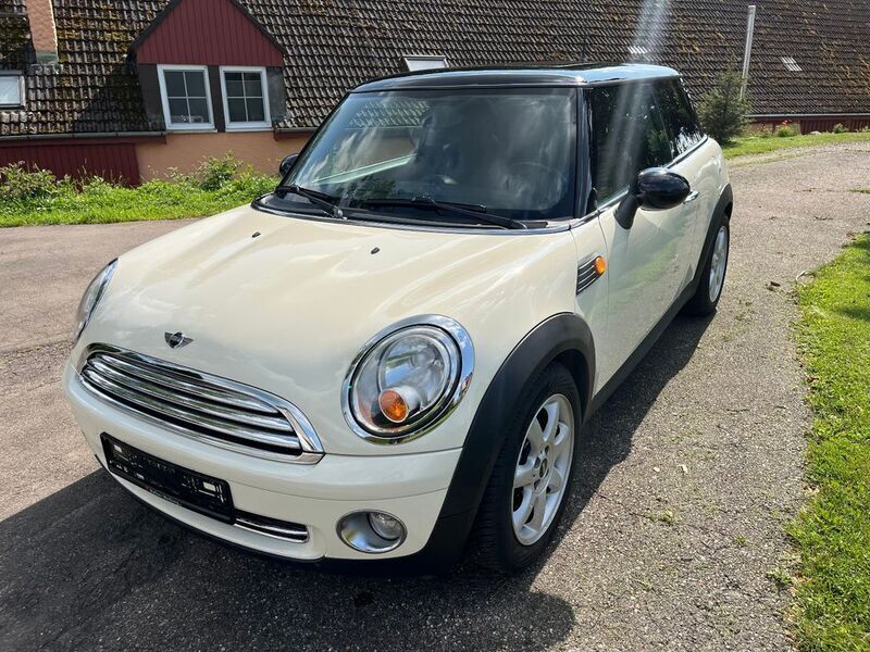 Weiß Gebraucht 2008 Mini Cooper Pepper Kleinwagen | 5.300 € (Etwas zu teuer) - Bild 1/4