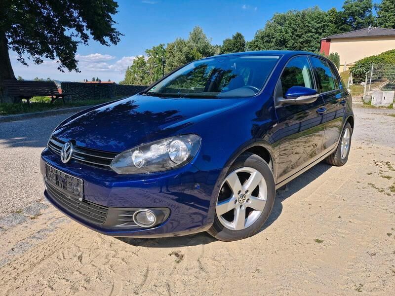 Blau Gebraucht 2011 VW Golf VI Team Limousine | 4.400 € (Guter Preis) - Bild 1/4