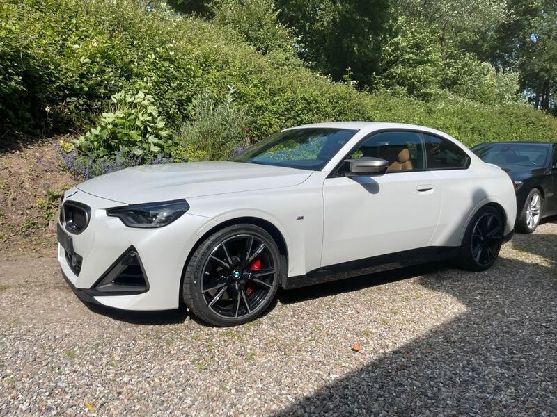 Weiß Gebraucht 2022 BMW M240 M Sport Coupé | 33.980 € (Superpreis) - Bild 1/4