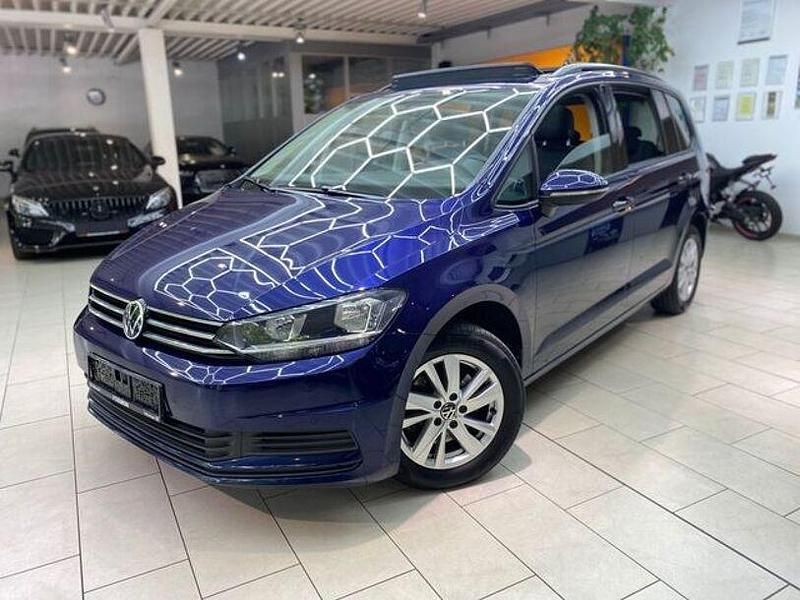 Gebraucht VW Touran Comfortline 150 PS (110 kW) 2022 Atlantik blue metallic Van / Kleinbus