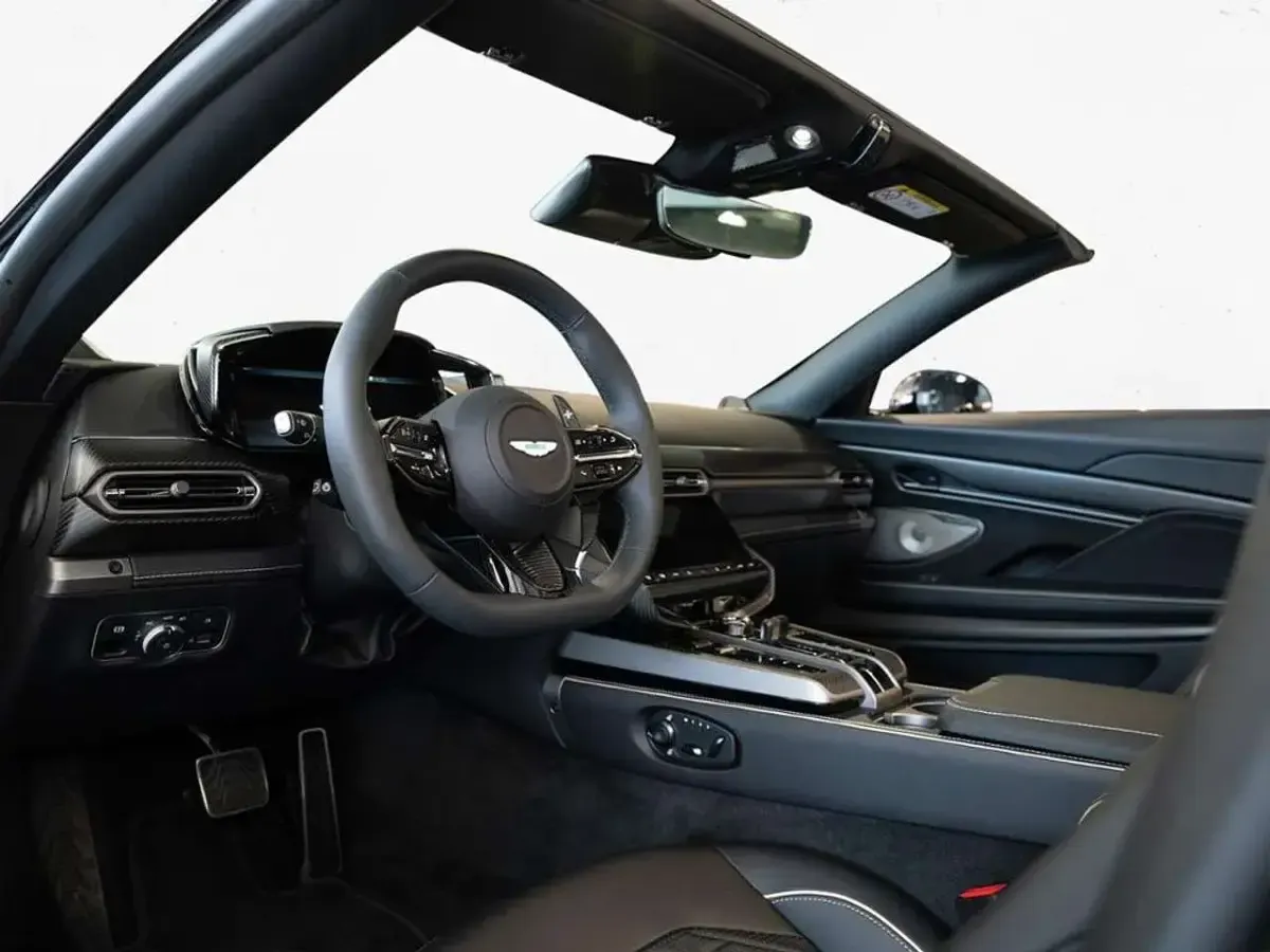 Gebraucht Aston Martin Vanquish 835 PS (614 kW) 2026 Grün minotaur green Cabrio
