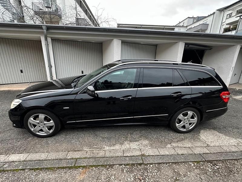 Gebraucht Mercedes 350 265 PS (194 kW) 2010 Schwarz Kombi