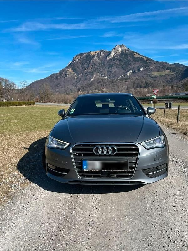 Gebraucht Audi A3 S-Line 150 PS (110 kW) 2014 Grau Limousine