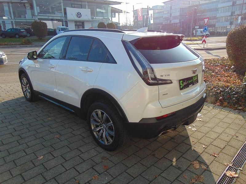 Gebraucht Cadillac XT4 230 PS (169 kW) 2023 Weiß SUV