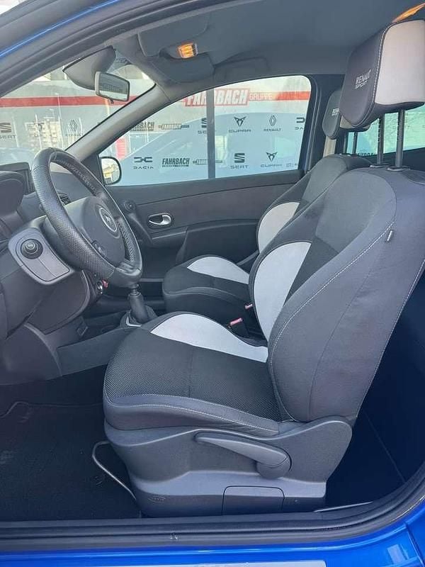 Gebraucht Renault Clio R.S. R.S. 201 PS (147 kW) 2011 Blau "monaco" Kleinwagen