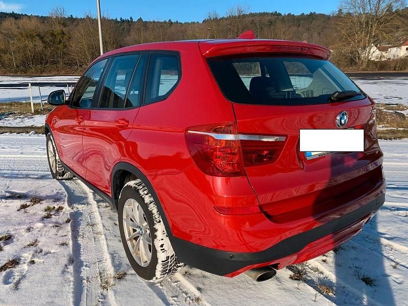 Gebraucht BMW X3 Advantage 184 PS (135 kW) 2017 Rot SUV