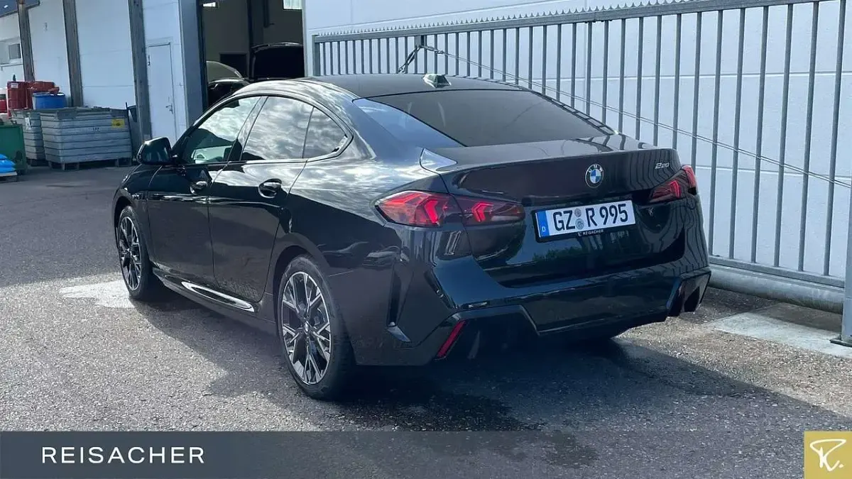 Gebraucht BMW 220 Efficient Dynamics 170 PS (125 kW) 2026 Saphirschwarz metallic Coupé