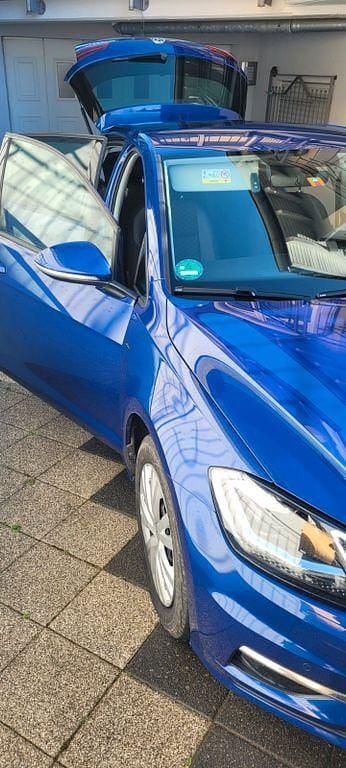 Gebraucht VW Golf VII Join 150 PS (110 kW) 2019 Blau Limousine