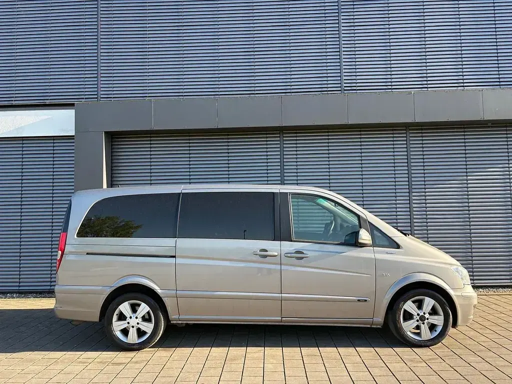 Gebraucht Mercedes Viano 224 PS (164 kW) 2012 Silber Van / Kleinbus