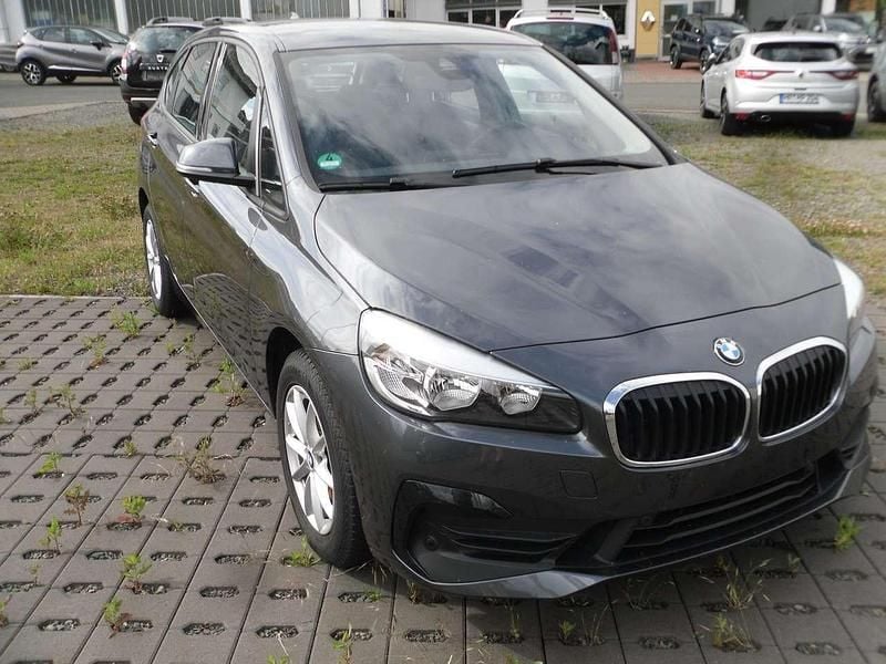 Używany BMW 220 Advantage 192 KM (141 kW) 2018 Szary Sedan/Limuzyna