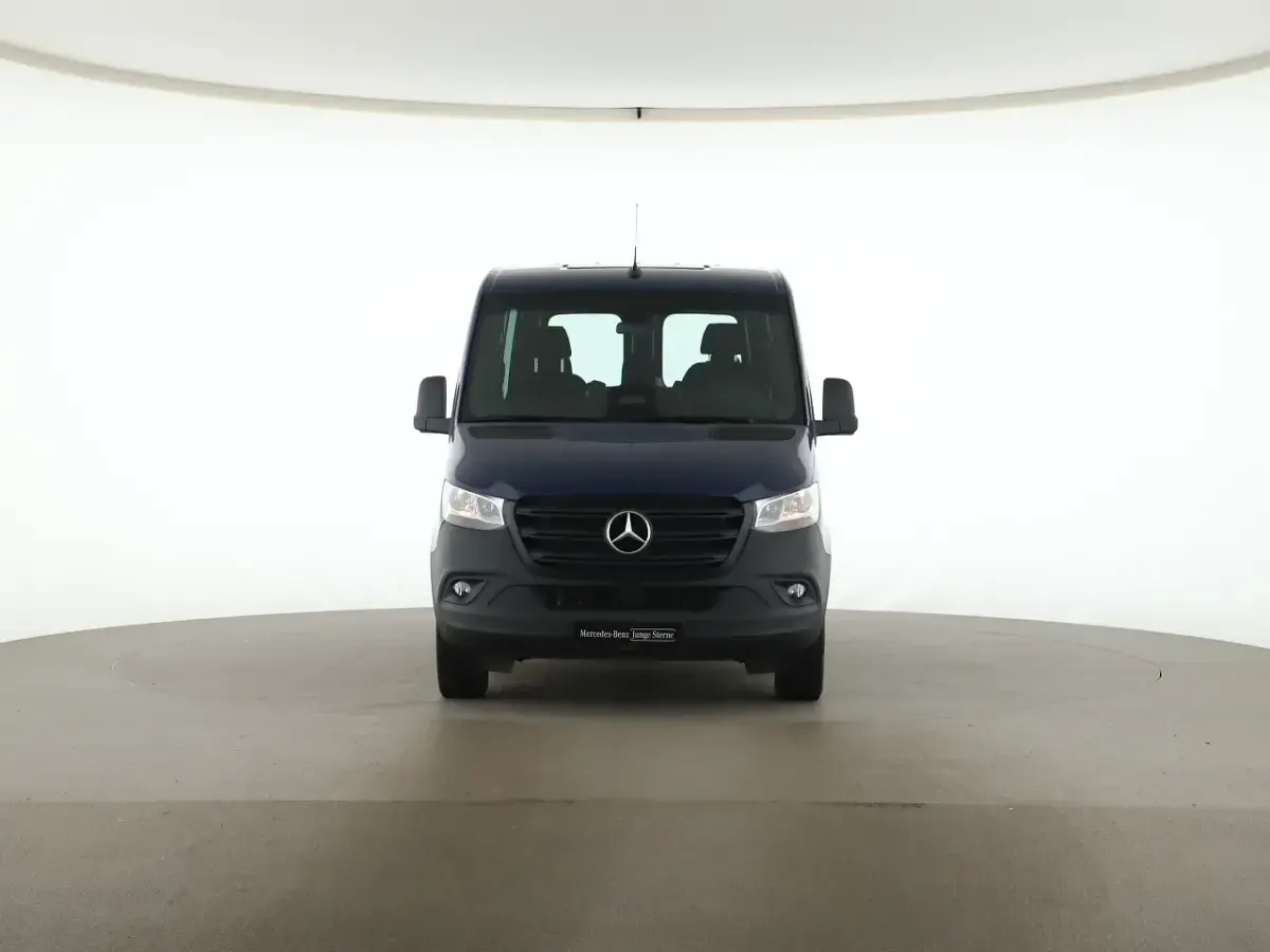 Gebraucht Mercedes Sprinter 150 PS (110 kW) 2024 Blau Van