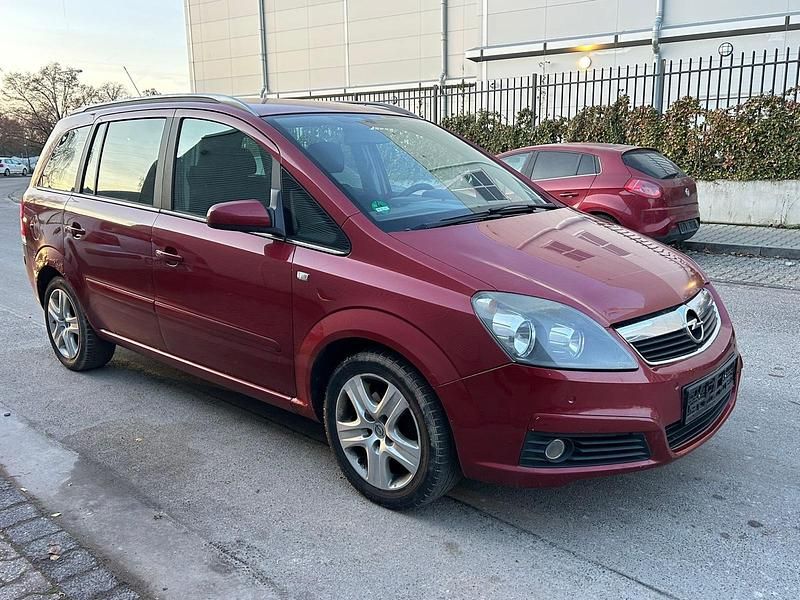 Rot Gebraucht 2005 Opel Zafira Van / Kleinbus | 900 € (Superpreis) - Bild 1/4
