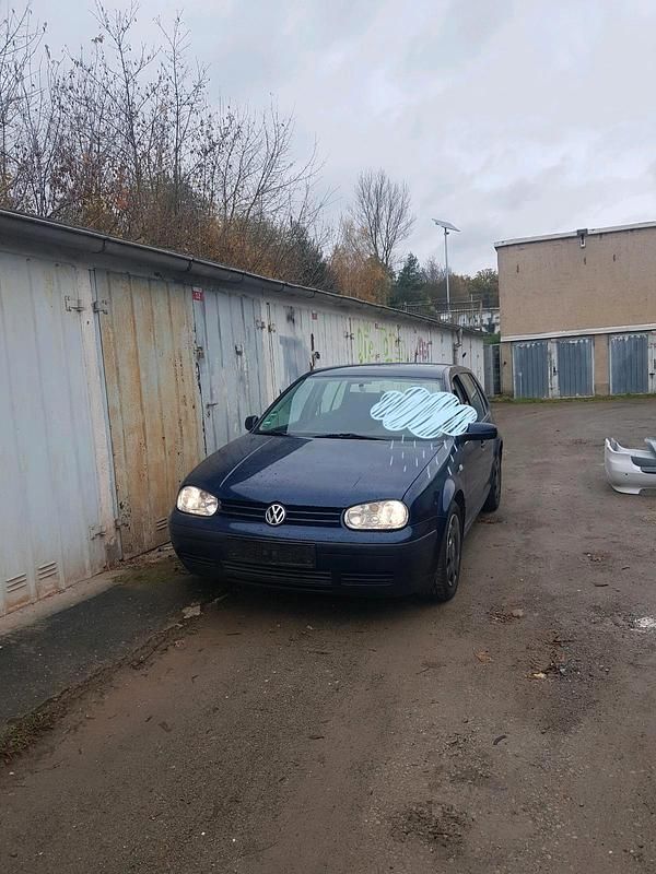 Gebraucht VW Golf IV 105 PS (77 kW) 2001 Blau Limousine