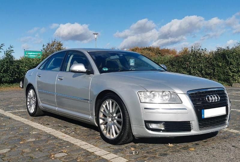 Gebraucht Audi A8 Ambiente 326 PS (239 kW) 2009 Silber Limousine