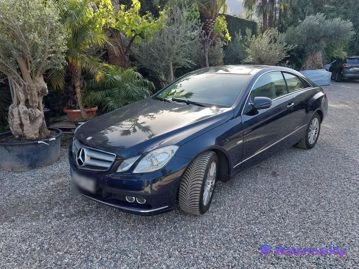 Second-hand Mercedes E250 Elegance 204 CP (150 kW) 2009 Albastru Coupe