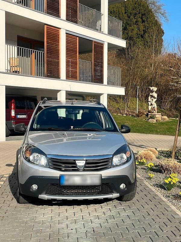 Gebraucht Dacia Sandero Stepway 90 PS (66 kW) 2009 Grau Limousine