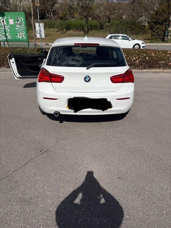 Gebraucht BMW 116 Advantage 116 PS (85 kW) 2018 Weiß Kleinwagen