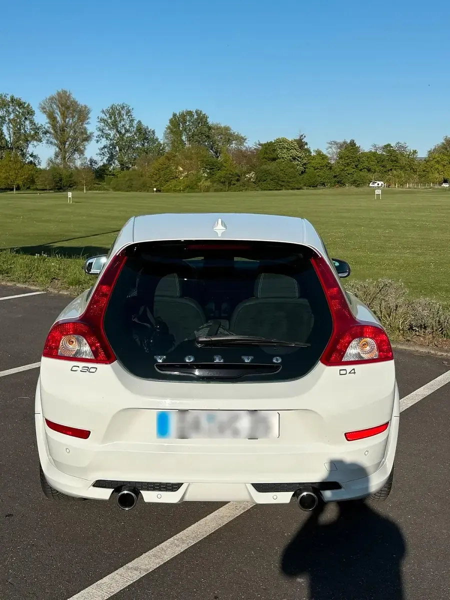Gebraucht Volvo C30 R-Design 177 PS (130 kW) 2010 Weiß Kleinwagen