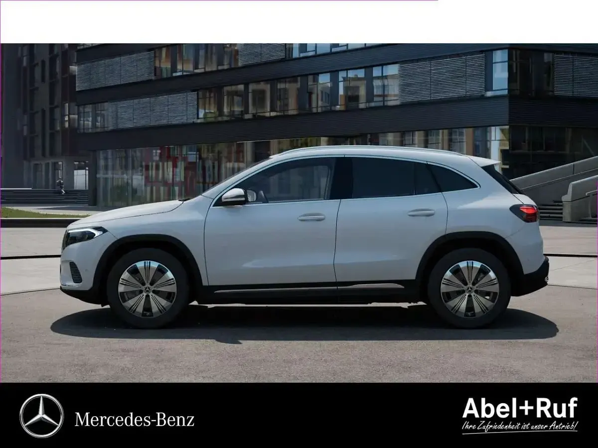 Gebraucht Mercedes EQA250 Progressive 139 kW (190 PS) 2025 Weiß SUV