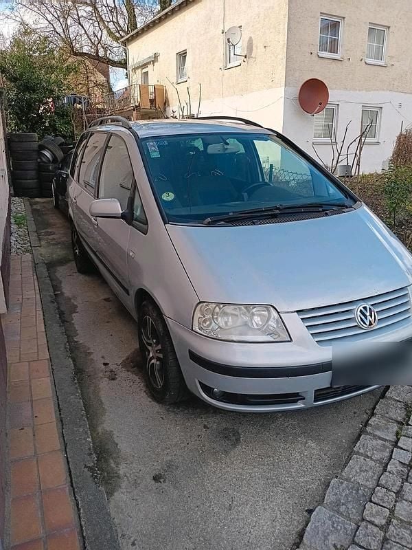 Gebraucht VW Sharan 131 PS (96 kW) 2003 Silber Van / Kleinbus
