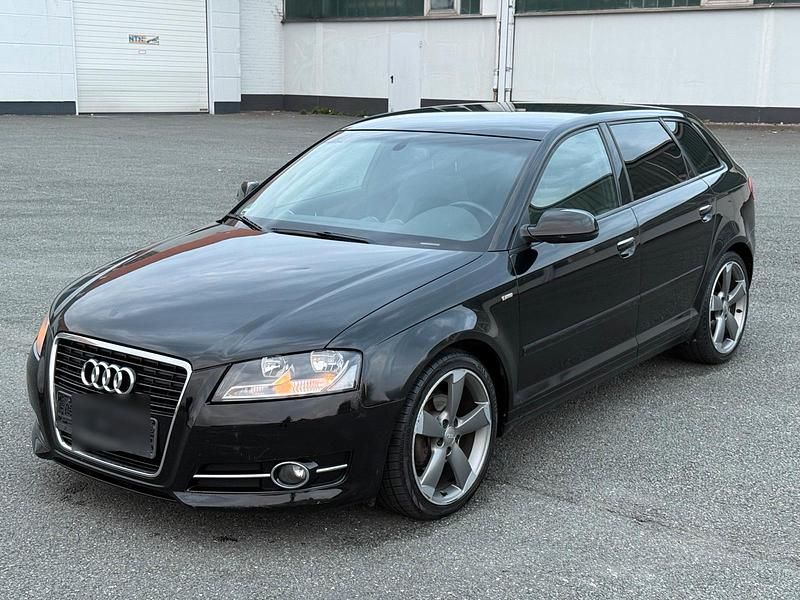 Schwarz Gebraucht 2011 Audi A3 S-Line Limousine | 4.490 € (Guter Preis) - Bild 1/4