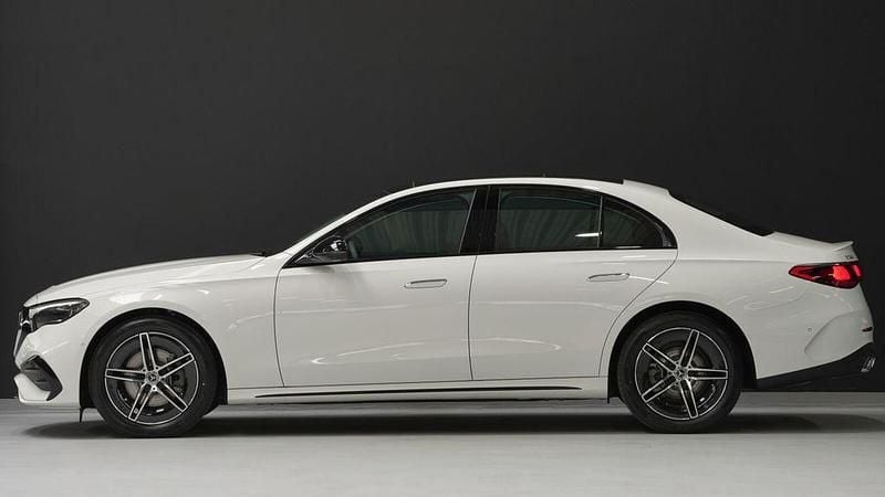 Neu Mercedes E200 AMG 227 PS (166 kW) 2026 Polarweiss  unilack Limousine