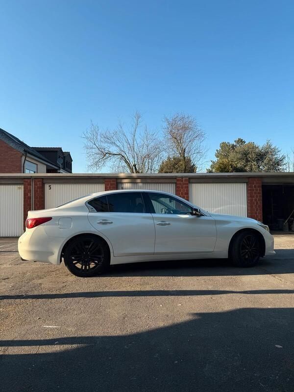 Weiß Gebraucht 2014 Infiniti Q50 Limousine | 8.999 € (Fairer Preis) - Bild 1/4